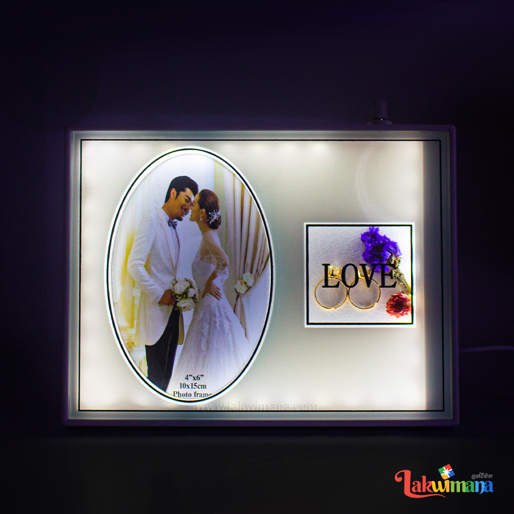 Lovely Photo Frame With Rings, Lakwimana