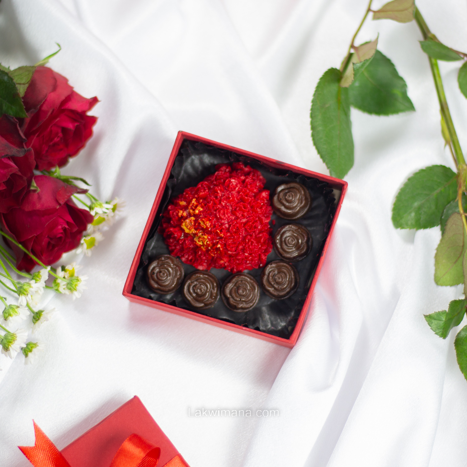 Scarlet Love Chocolate Box